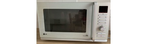 Four Micro Ondes MC-3081SLC LG